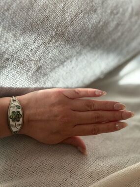 Vintage Mexican Silver & Nacre Floral Bracelet.